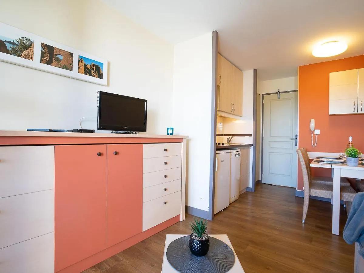 Apartment Village Cap Esterel - L'Esquinade-32 By Interhome Saint-Raphael   Saint-Raphael (Var)